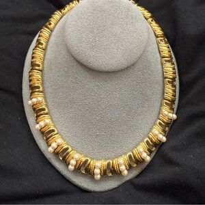 Vintage MONET Choker Necklace FAUX PEARL Goldtone 18" Chic COCKTAIL Formal